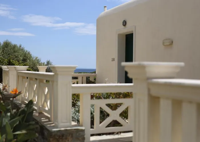 Aithra -agios Petros Andros * Γαύριο