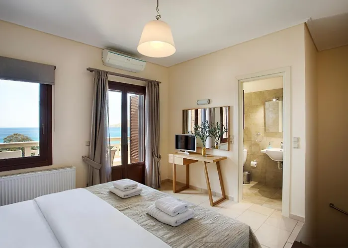 Aithra -agios Petros Andros Γαύριο