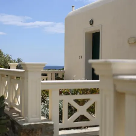 Aithra -agios Petros Andros * גאווריון