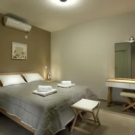 Aithra -agios Petros Andros Ferienhaus Gavrio