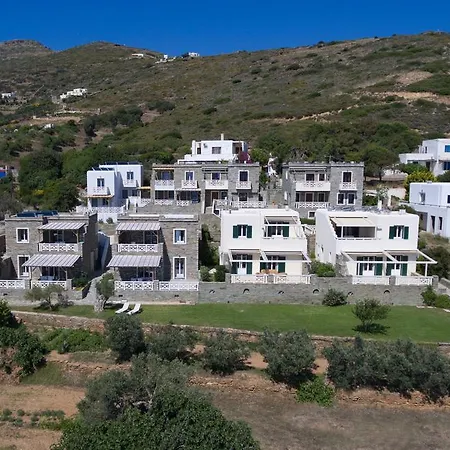 Aithra -agios Petros Andros בית נופש *