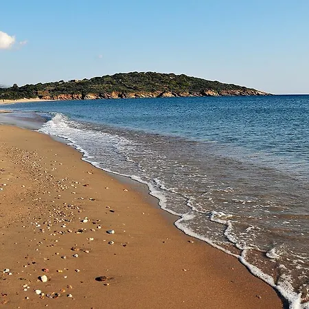 Feriehus Aithra -agios Petros Andros